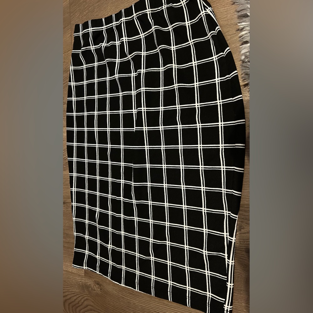 Pencil skirt professional